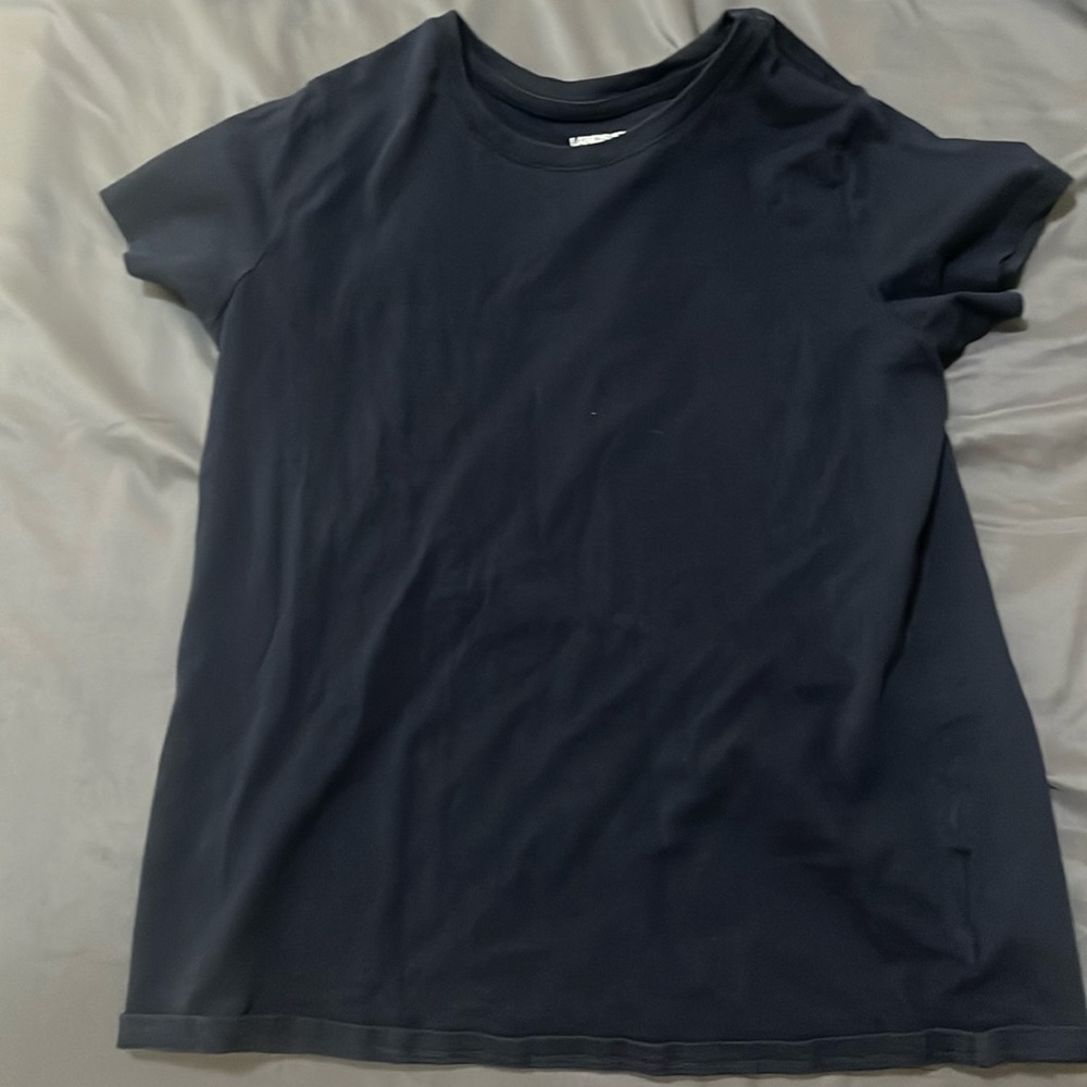 Land’s End navy blue medium t-shirt